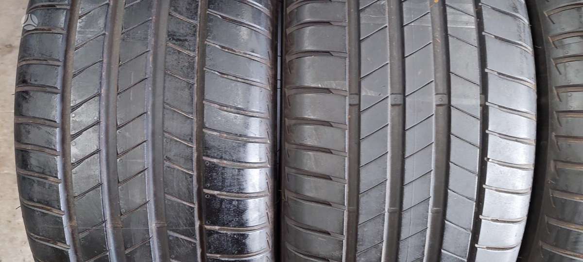 Bridgestone, vasaras 245/45 R19