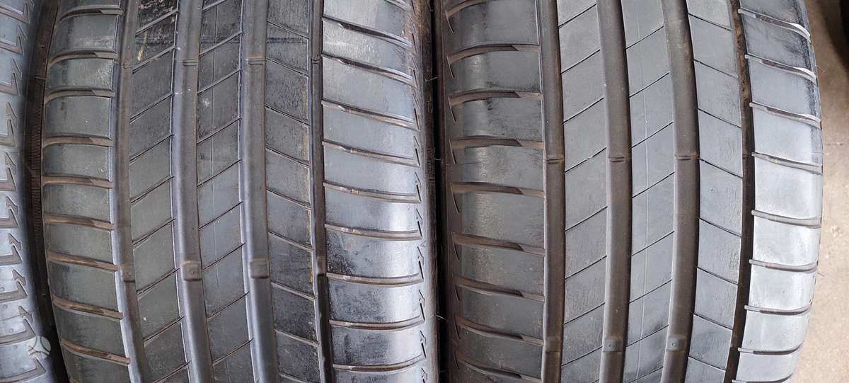 Bridgestone, summer 245/45 R19