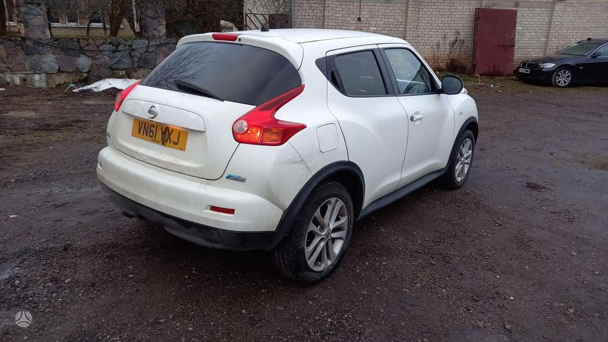 Nissan Juke dalimis