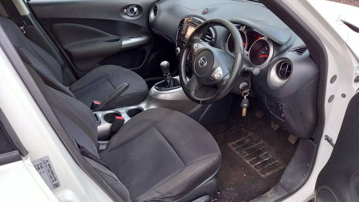 Nissan Juke dalimis