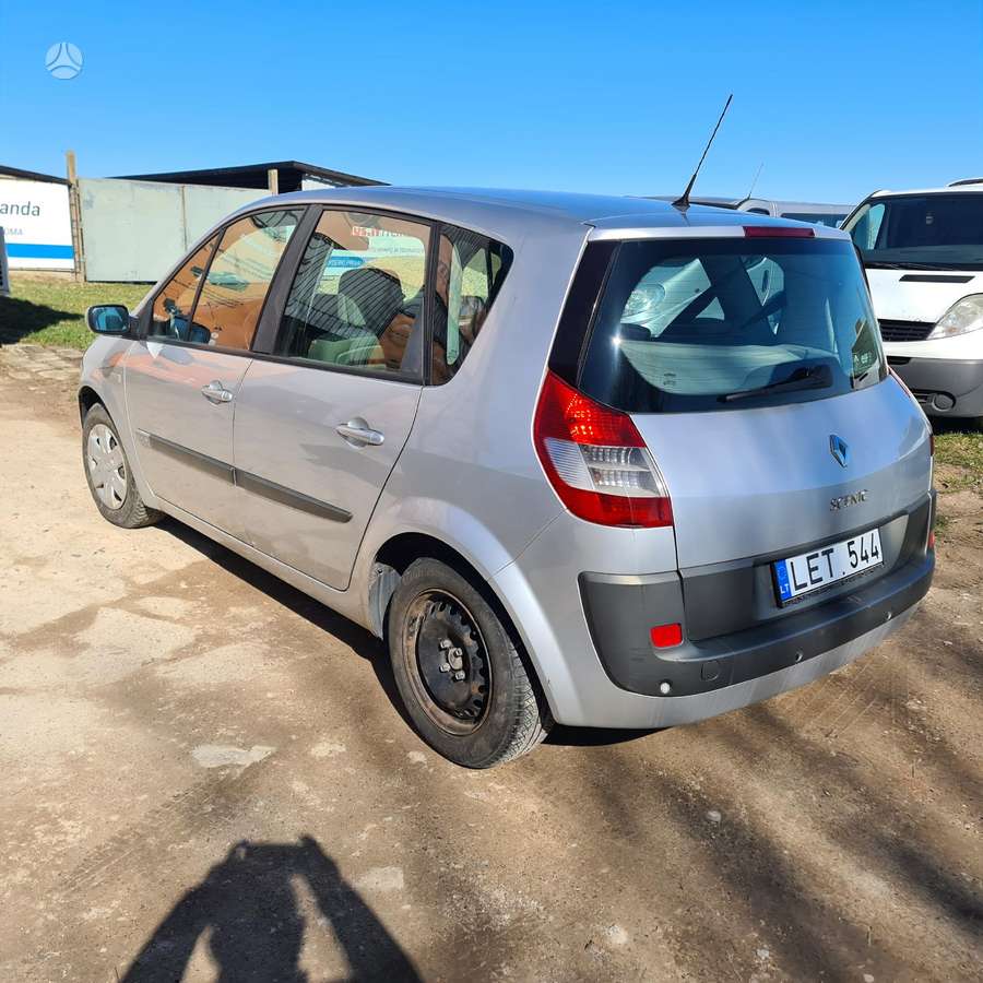 Renault Scenic по частям. Europa dalimis