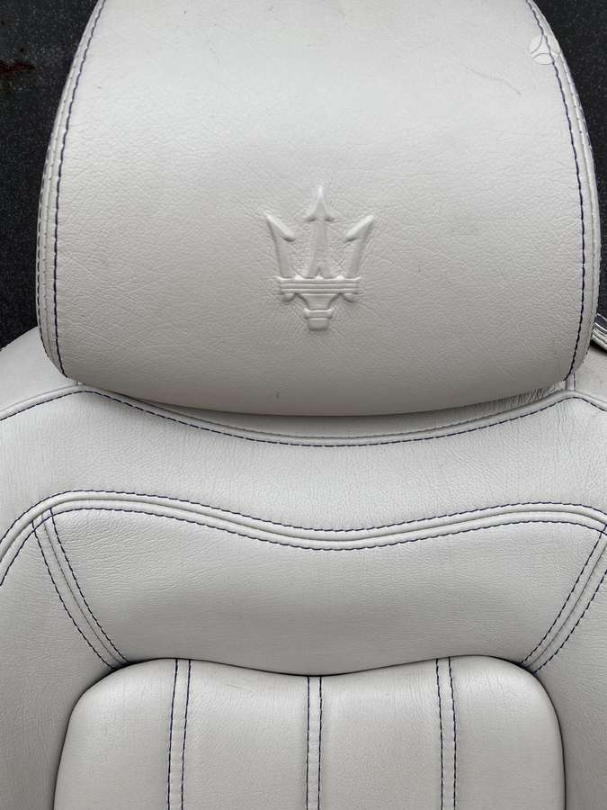 Maserati GranTurismo electrical wiring, computer