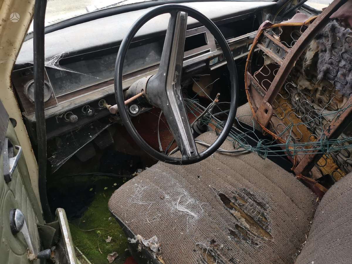 GAZ Volga Visa arba dalimis