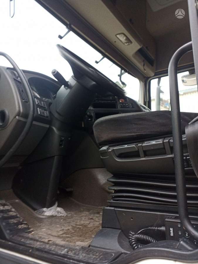 DAF XF410, vilkikai