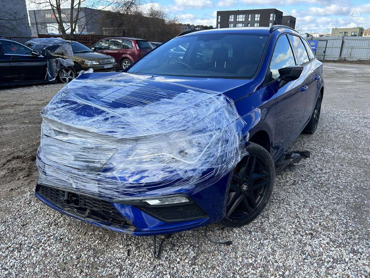 Seat Leon dalimis
