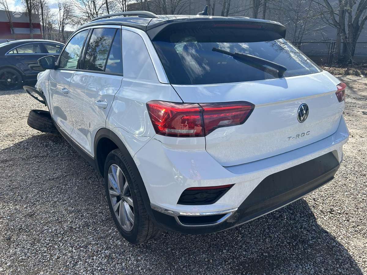 Volkswagen T-Roc по частям