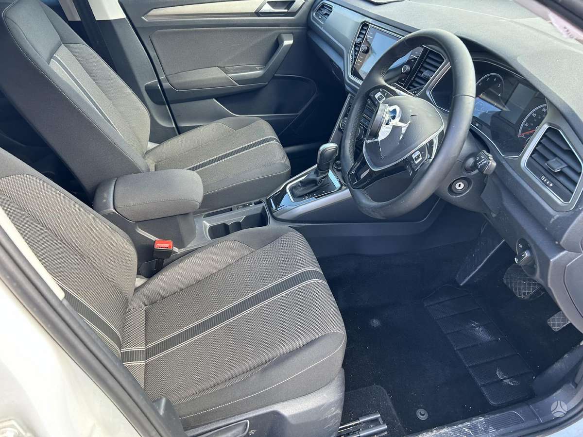 Volkswagen T-Roc по частям