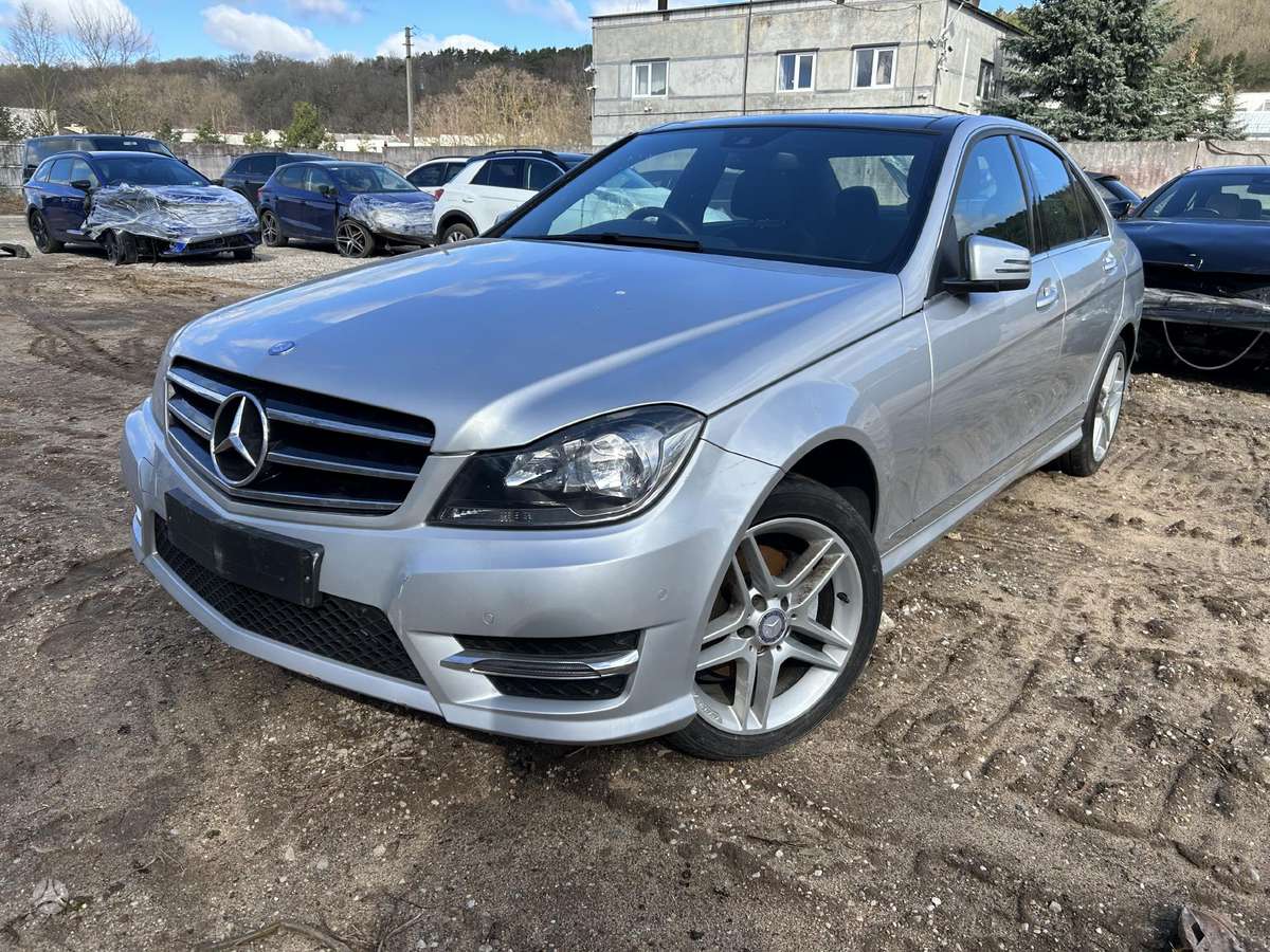 Mercedes-Benz C klasė по частям