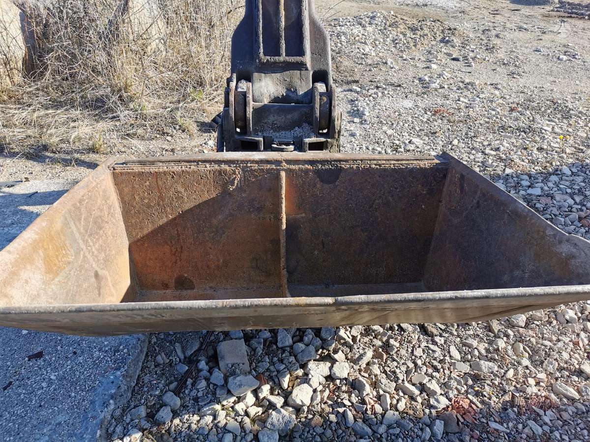 Akerman H12B, excavator