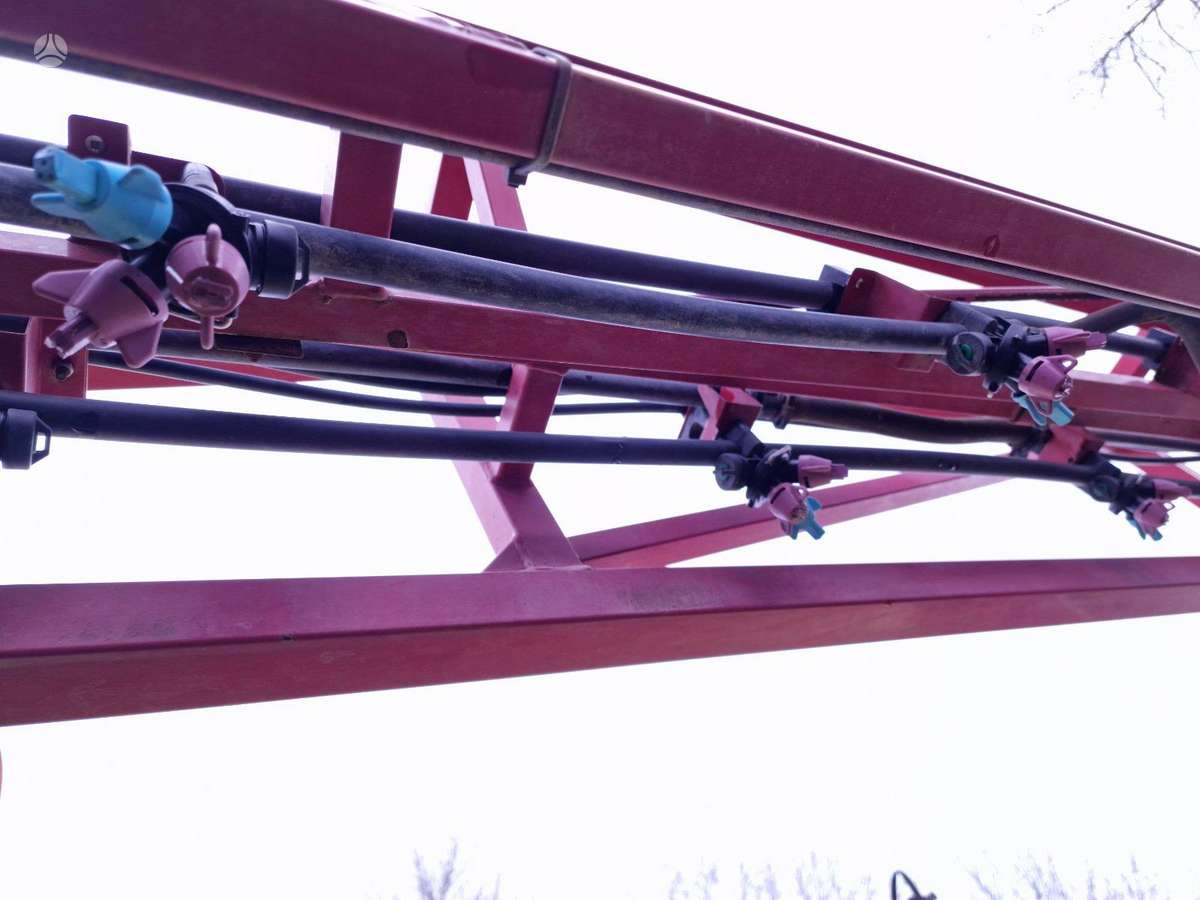 Hardi Comander 4200, izsmidzinātāji