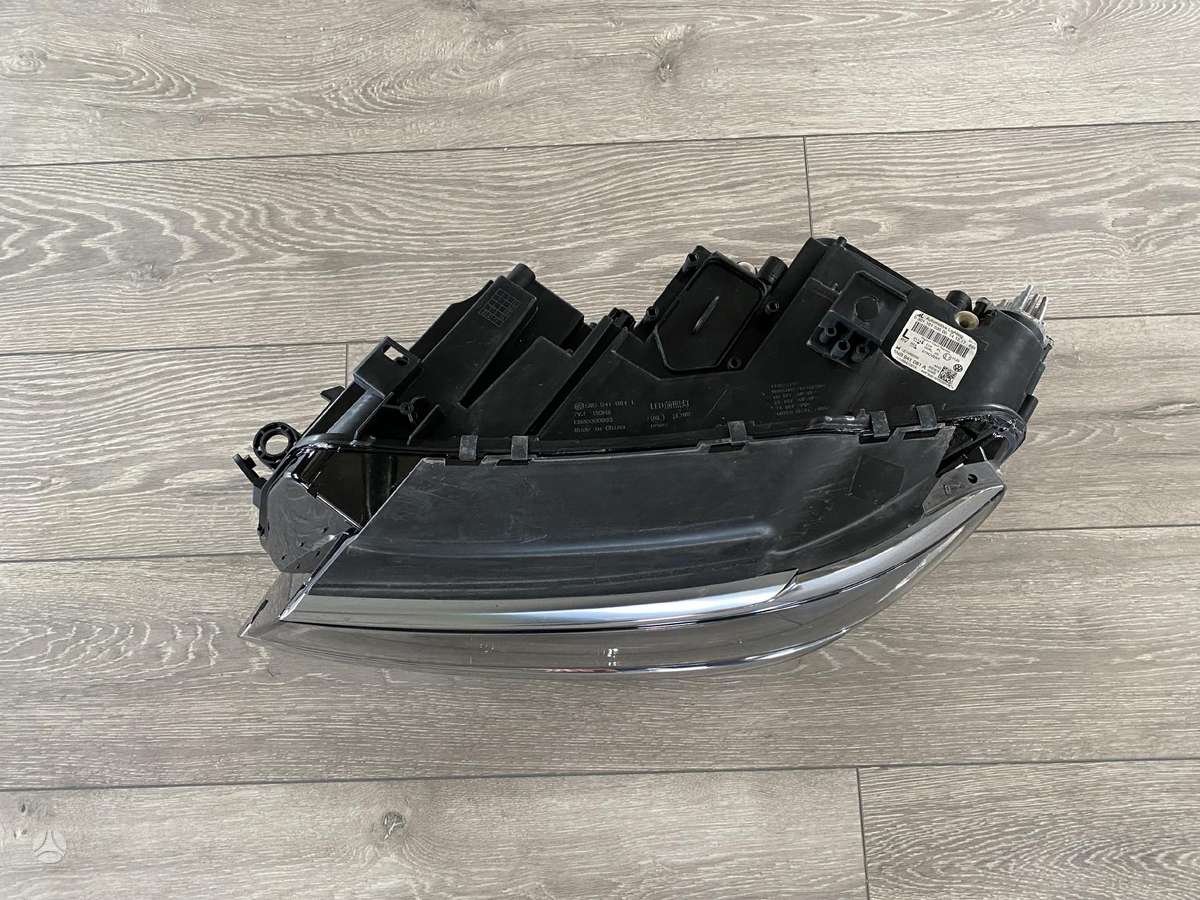 Volkswagen Tiguan lights