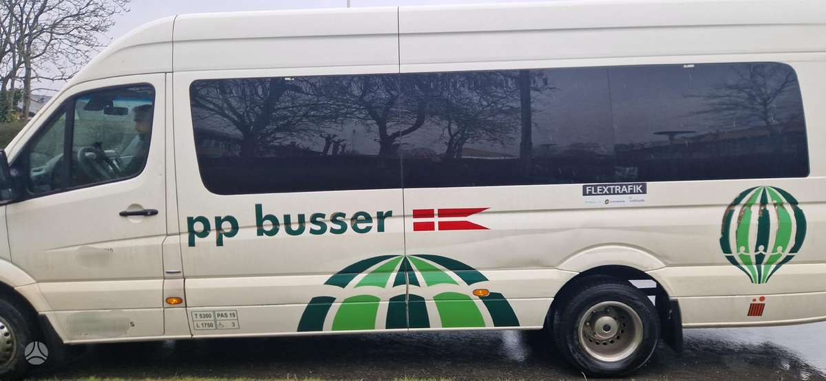 Mercedes-Benz Sprinter 516, passenger minibus