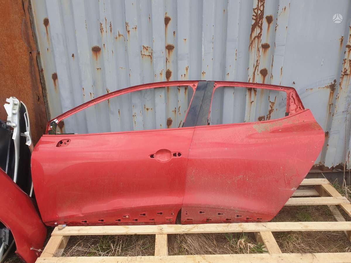 Renault Clio Tik kas nuotroukose