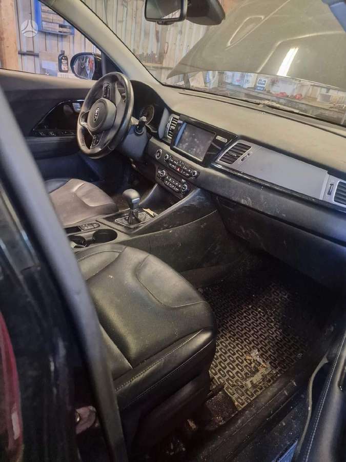 Kia Niro по частям. Plugin