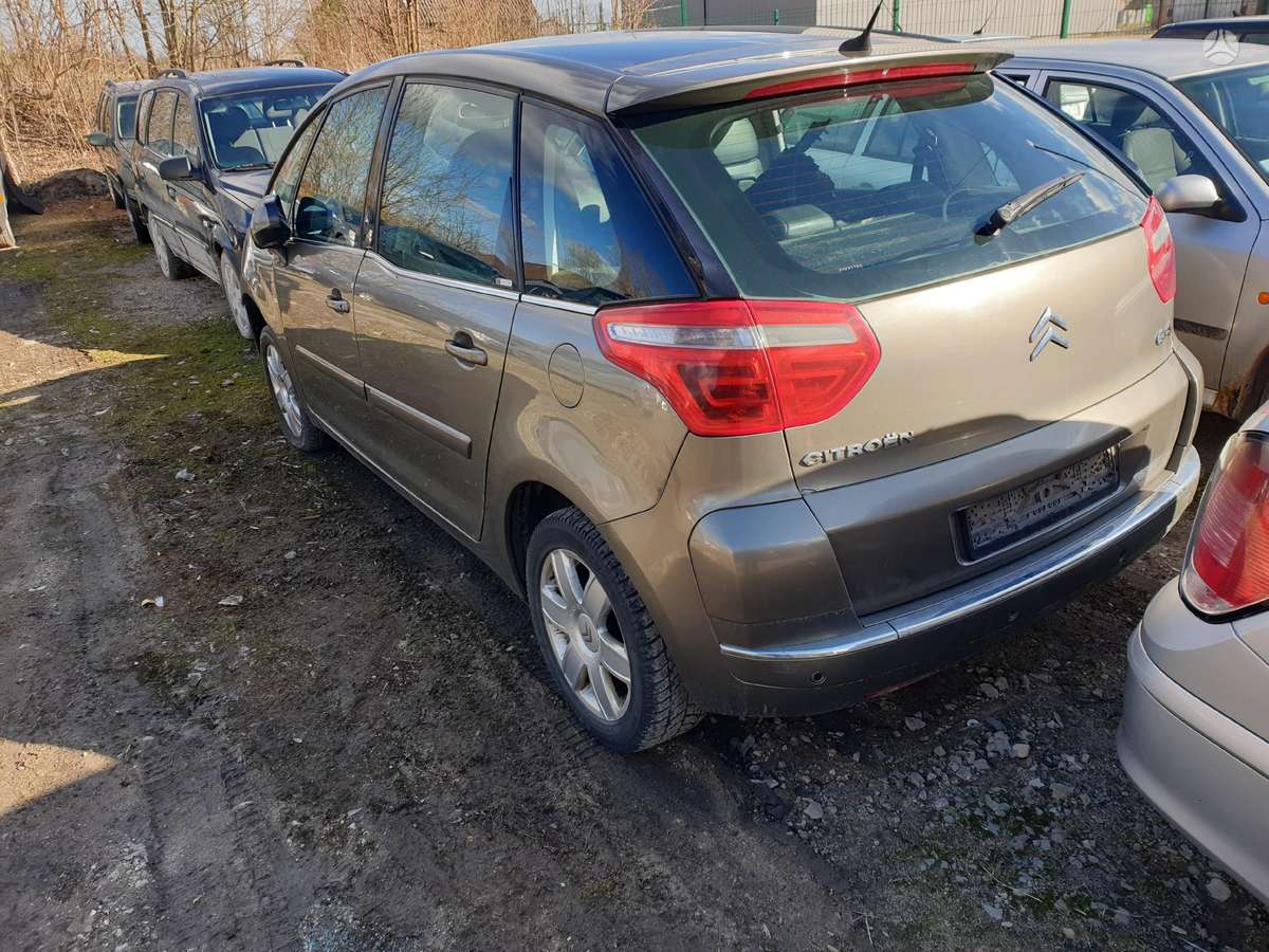 Citroen C4 Picasso по частям