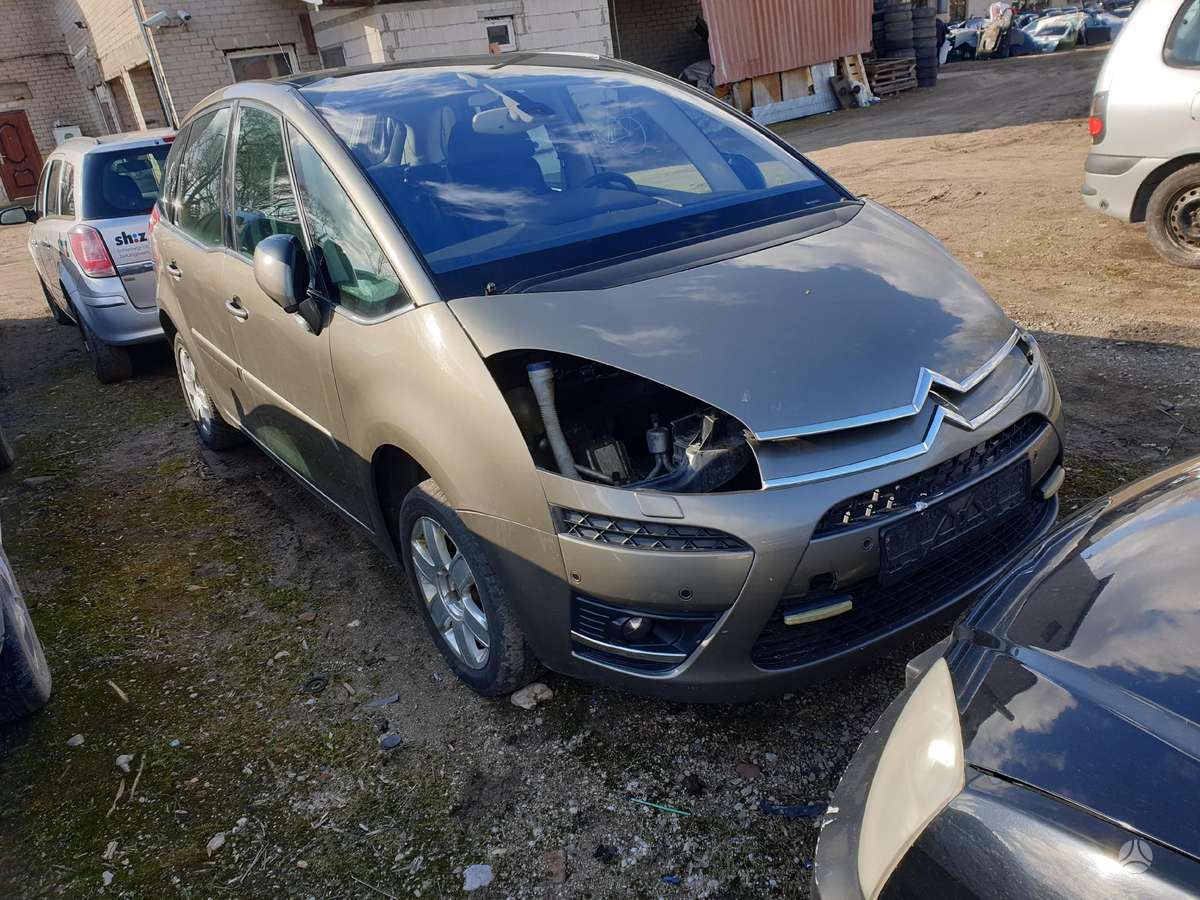 Citroen C4 Picasso по частям
