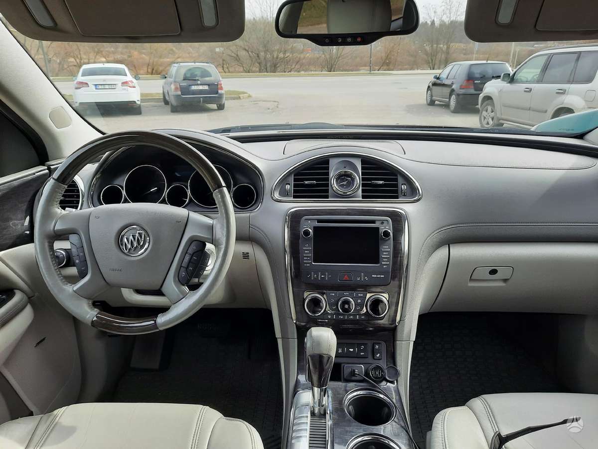 Buick Enclave, 3.6 l., off-road / crossover