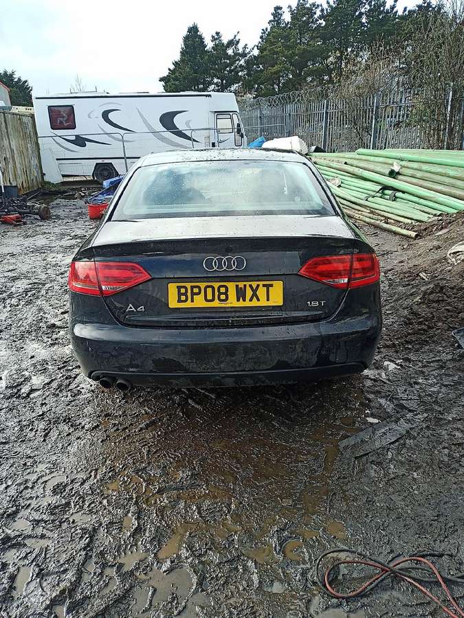 Audi A4 dalimis