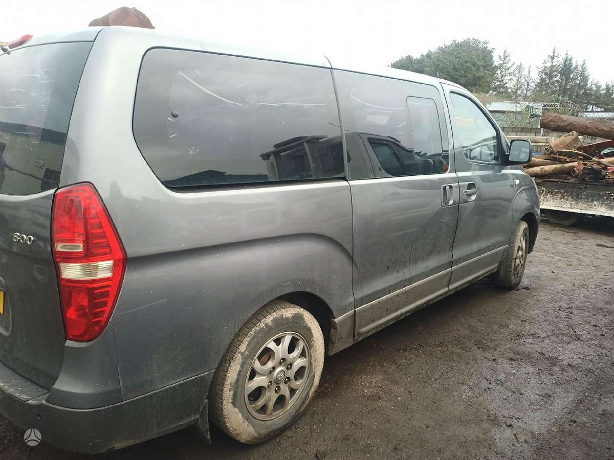 Hyundai H1 по частям