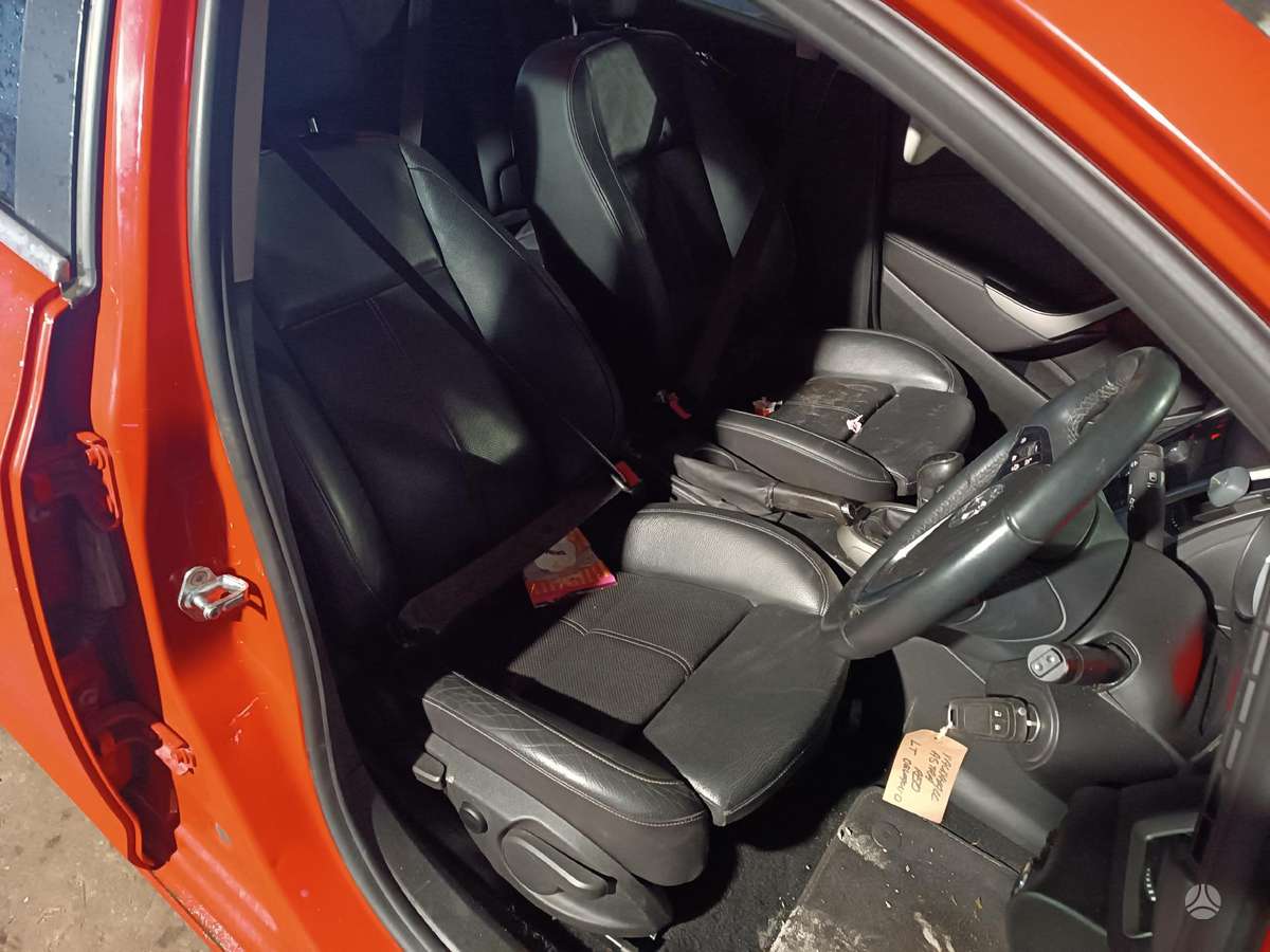 Opel Astra по частям