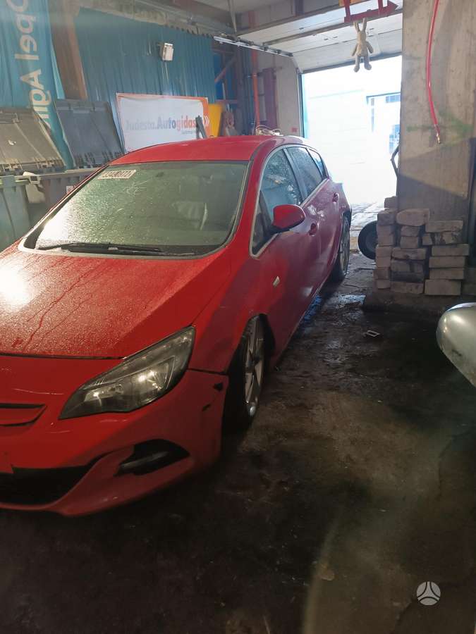 Opel Astra for parts