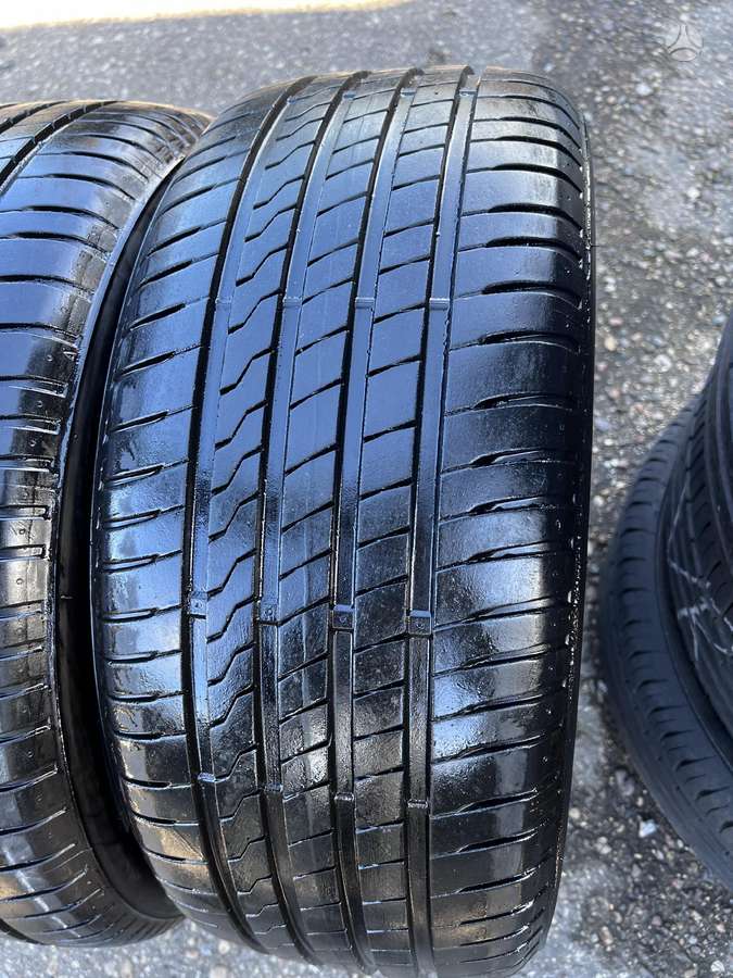 Firestone, summer 235/50 R18