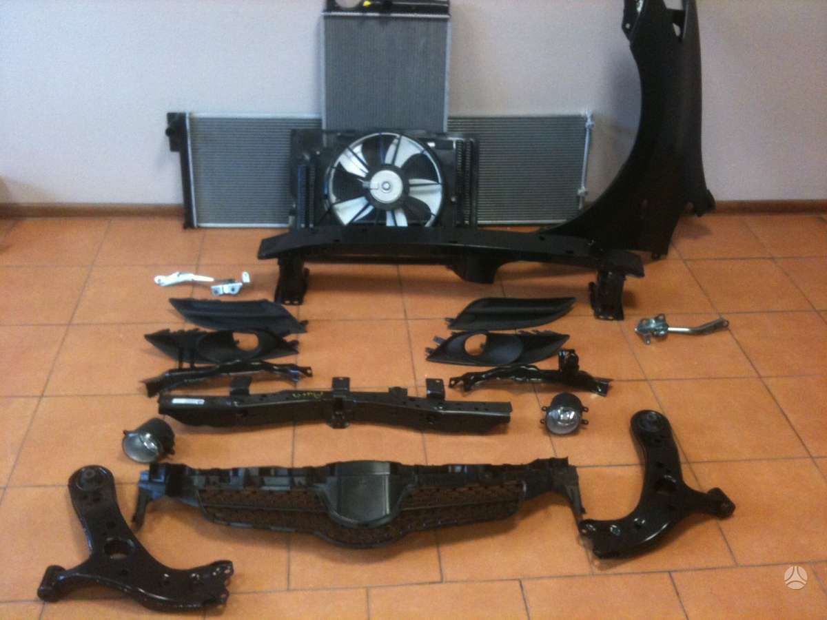 Toyota Auris body parts