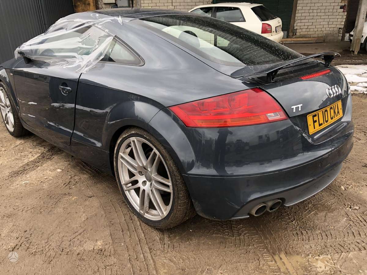 Audi TT по частям