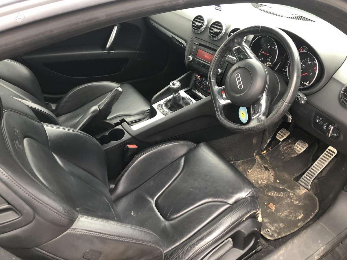 Audi TT по частям