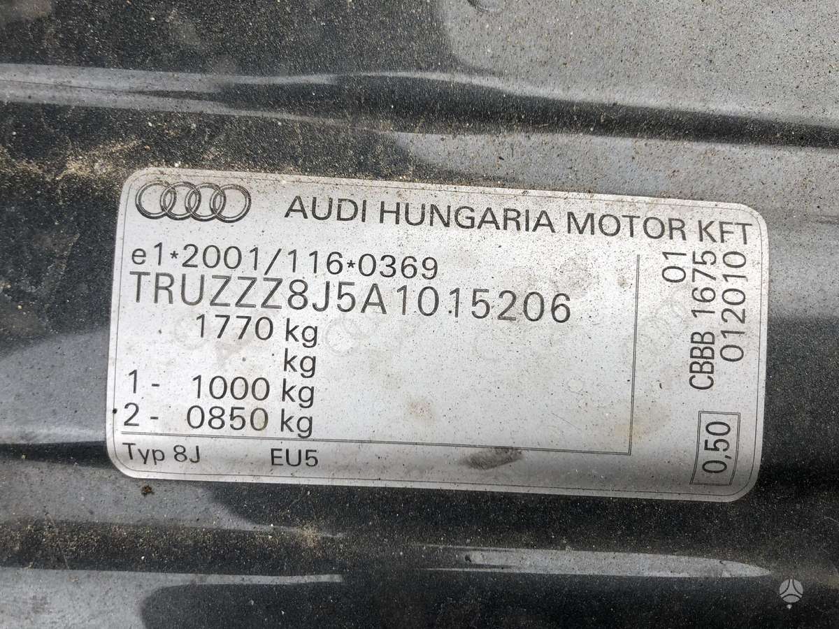 Audi TT dalimis