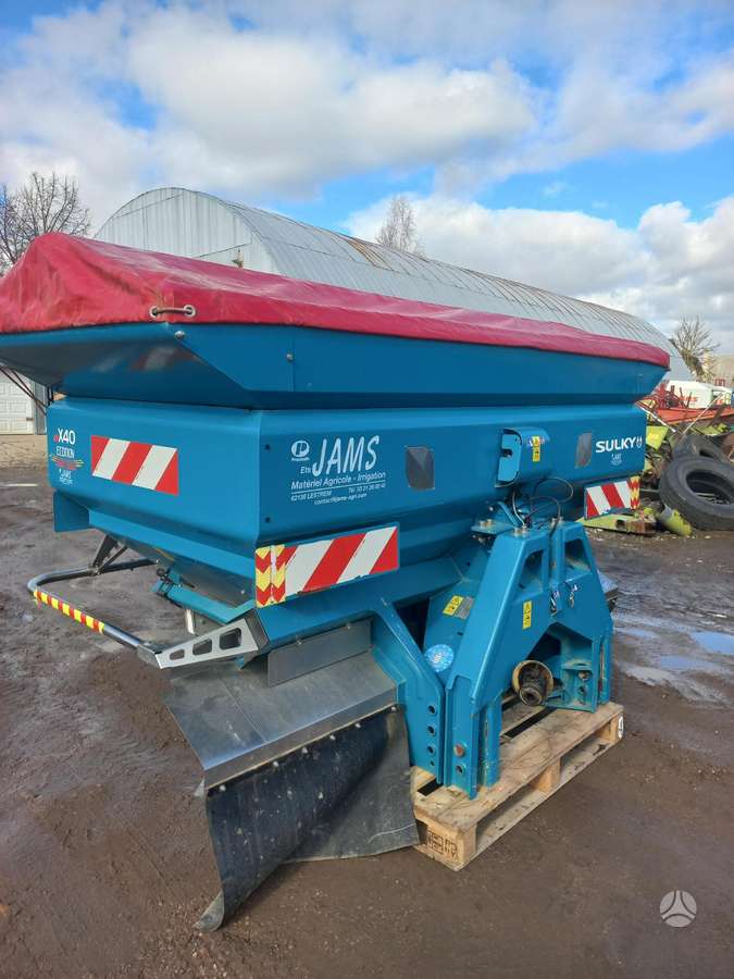 -Kita- X40, spreaders