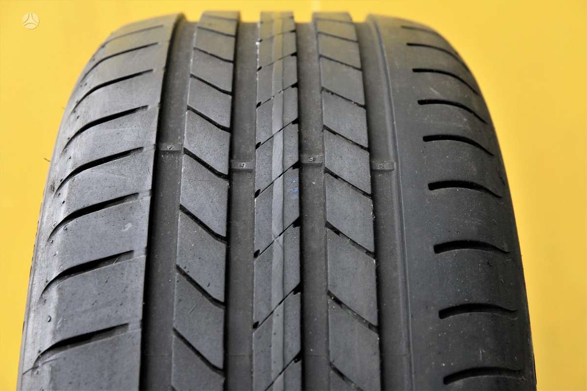 Goodyear EficientGrip, летние 235/45 R19