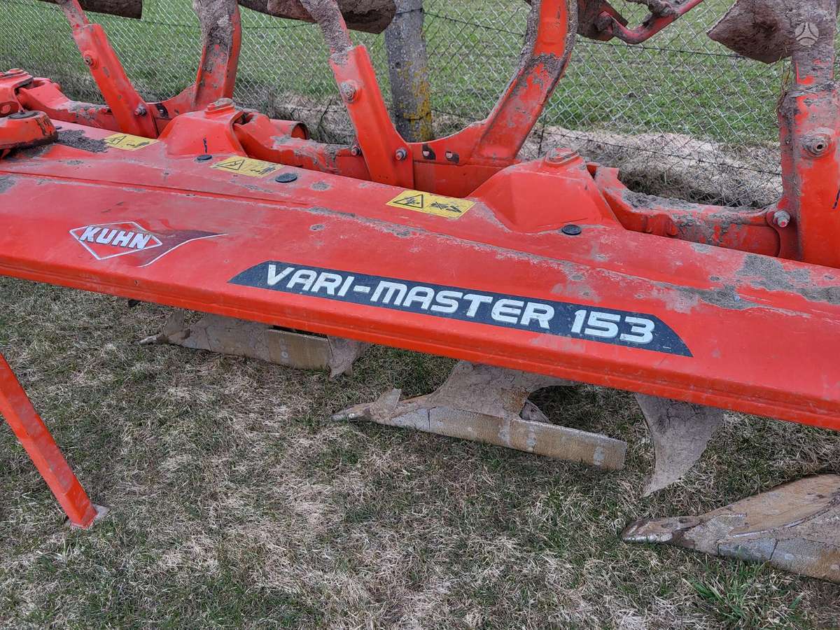 Kuhn VARI-MASTER 153 5 KORPUSAI, плуги