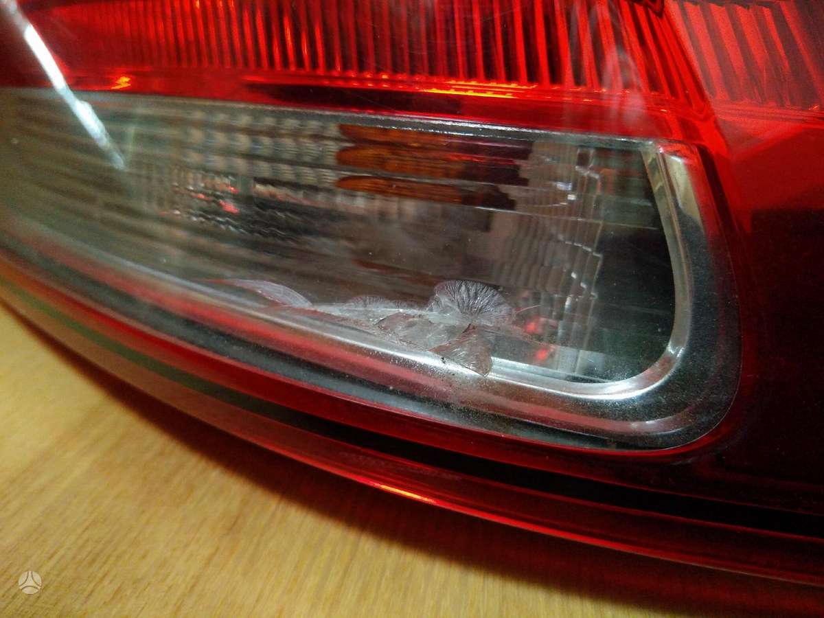 Volkswagen Golf lights, roof rack