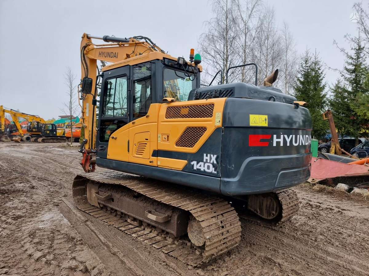 Hyundai HX 140L, ekskavatoriai
