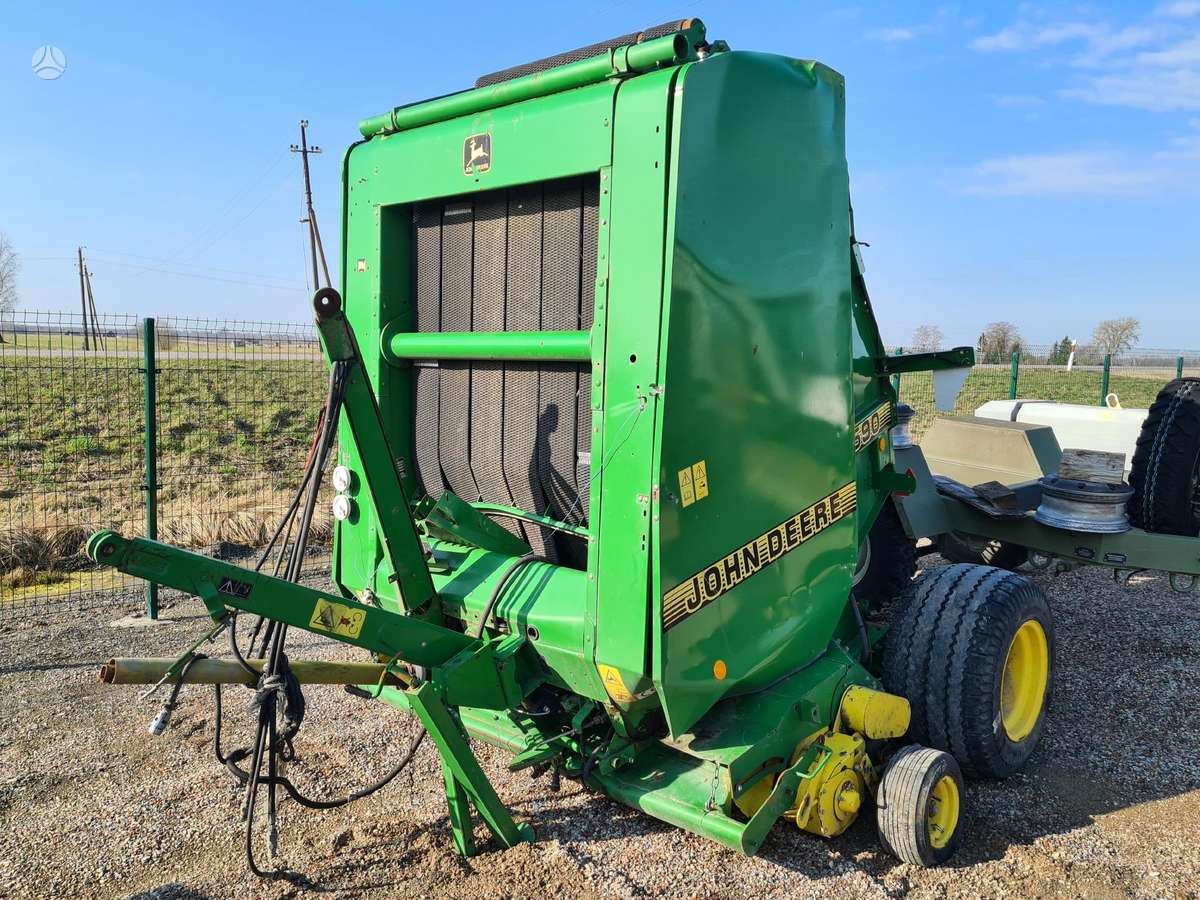 John Deere 590