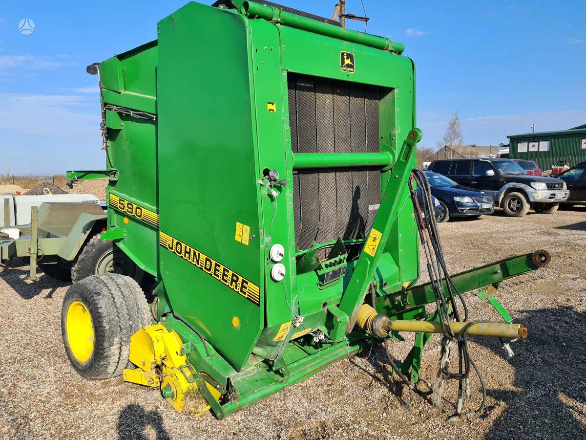 John Deere 590