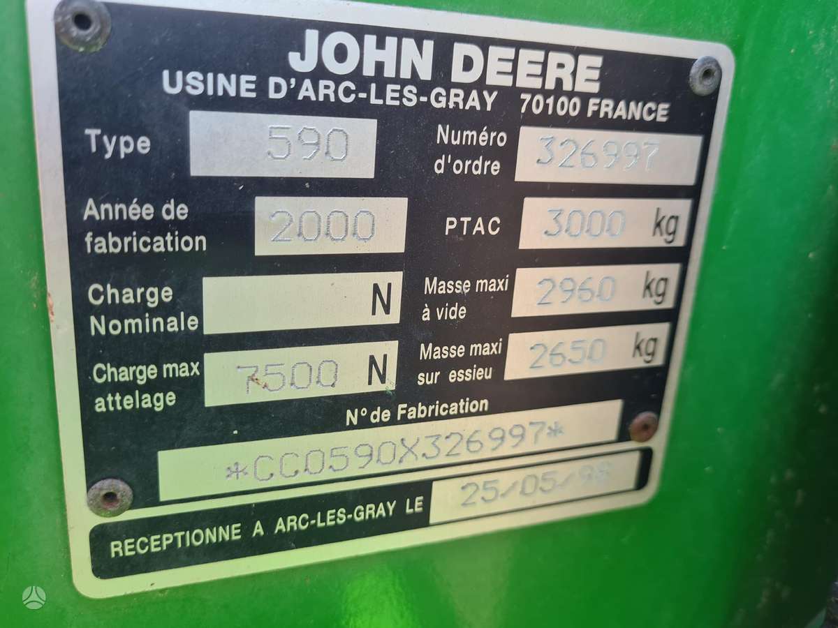 John Deere 590