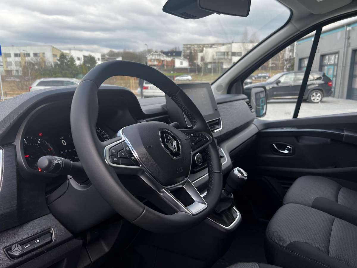 Renault Trafic, keleivinis mikroautobusas