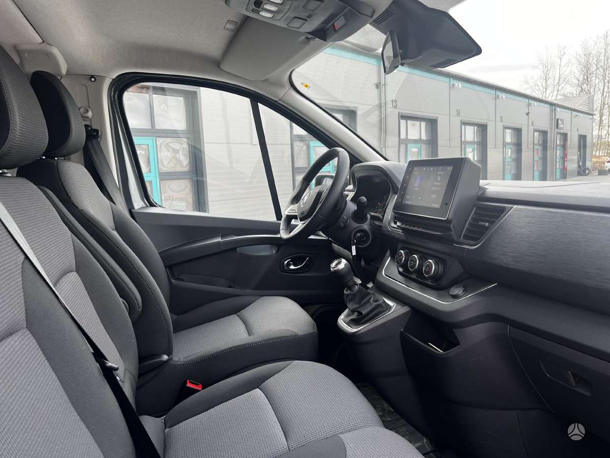 Renault Trafic, keleivinis mikroautobusas