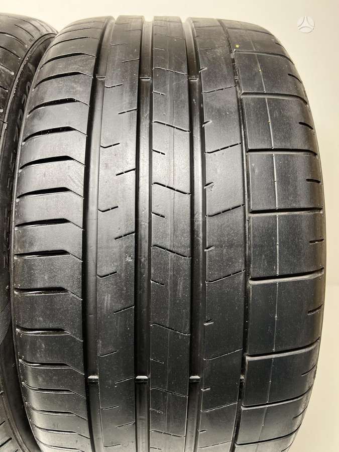 Pirelli P-Zero 2023m, летние 265/35 R20