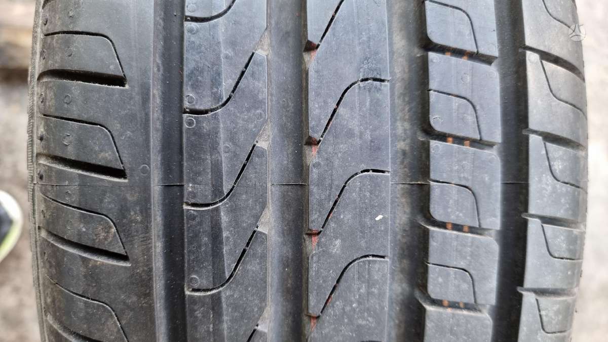 Continental Premium Contact, летние 215/55 R16