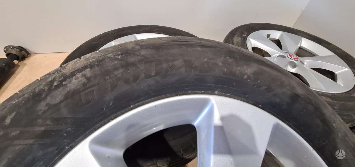 Jaguar E Pace, lengvojo lydinio, R18