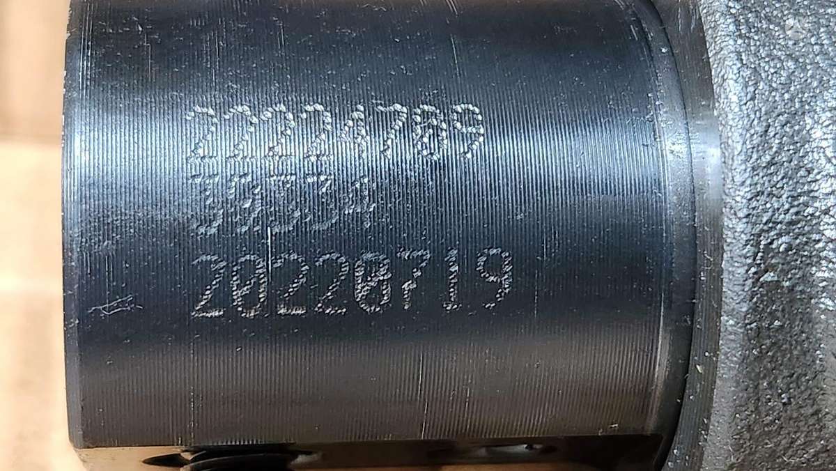 Volvo D13K Kėliklių kompl., тягачи