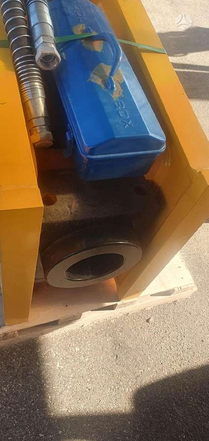 -Kita- KBKC 140, hydraulic hammers