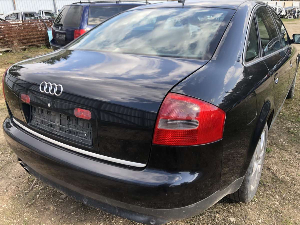 Audi A6 dalimis. Audi a6 02m 2 4l