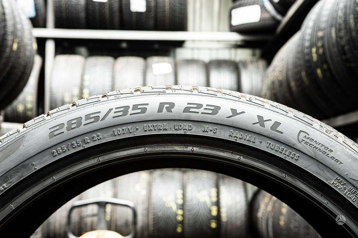 General Grabber GT, summer 285/35 R23