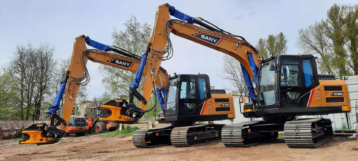 SANY SY135C, экскаваторы