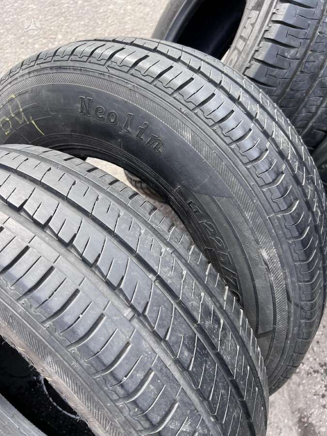 Nexen, universalios 225/70 R15