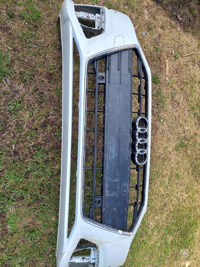 Audi A4 Paprasti ir s line buferiai